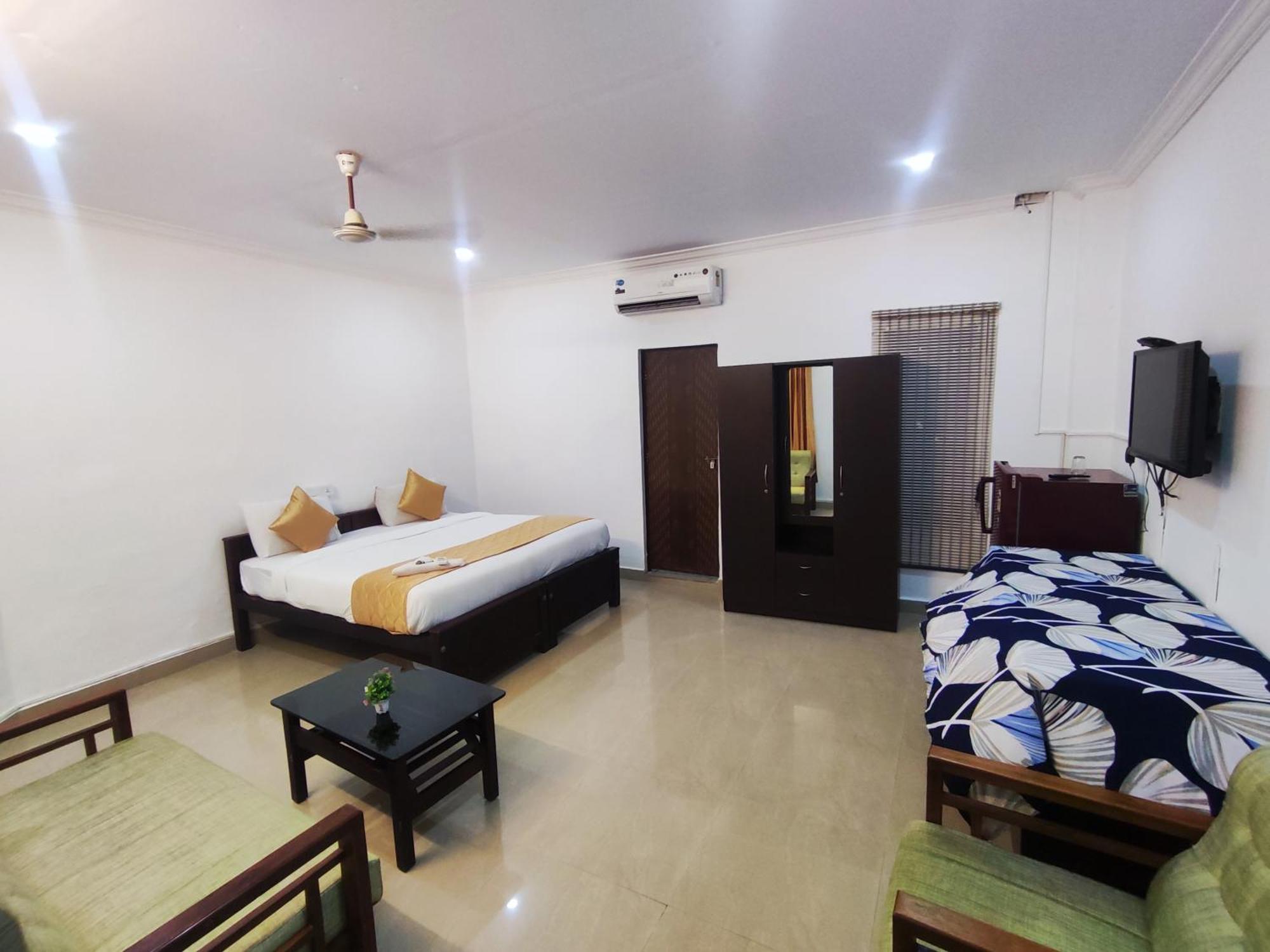 Awa Residency Hotel Kochi Стая снимка